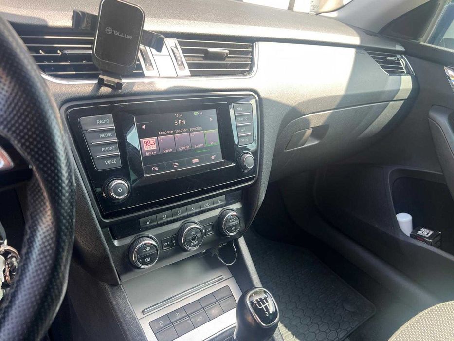 SKODA Octavia 2015 — imagine 5