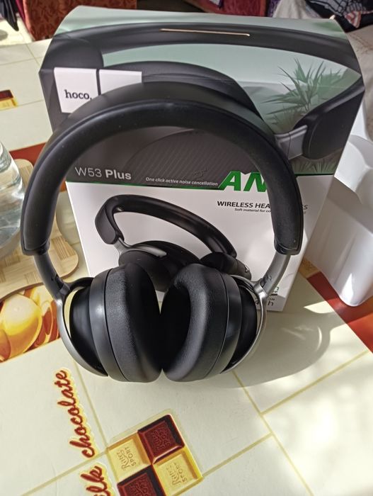 Наушники Hoco почти новые