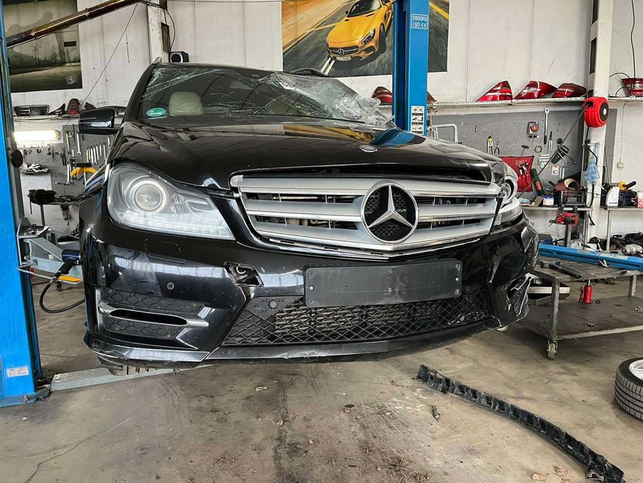 Мерцедес части C350 c300 W204 AMG