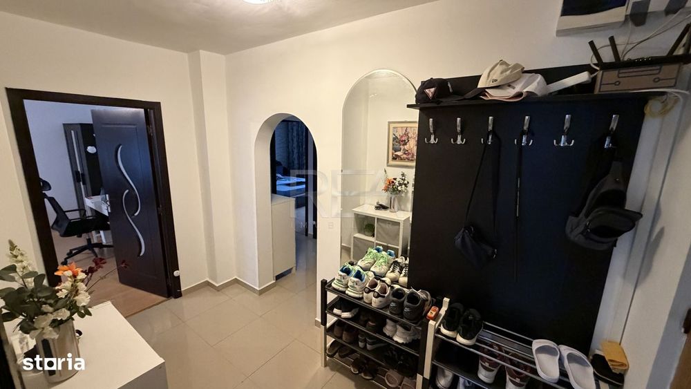 3 camere Vitan decomandat, et. 3, an 1992, metrou, 76 mp