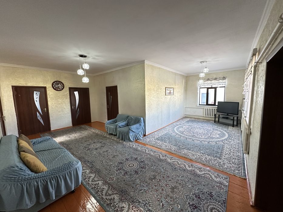 Үлкен үй сатылады.