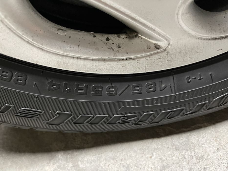 14 балоны с дисками в хорошем  состояние