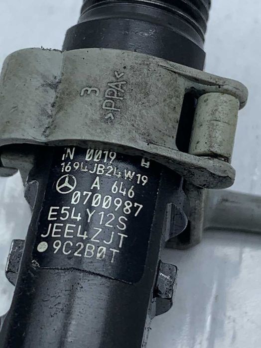 Injector Mercedes C-Class W204 2.2 CDI cod A6460700987