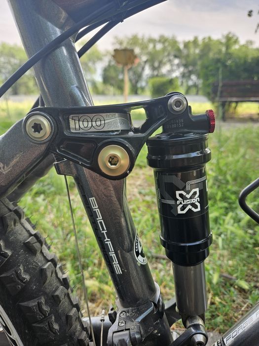 Двухподвес centurion Backfire 800 float