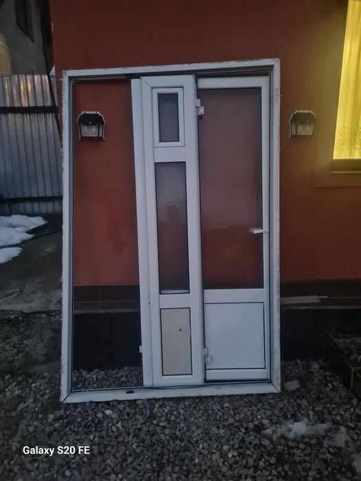Ușă interior din sticla și aluminiu