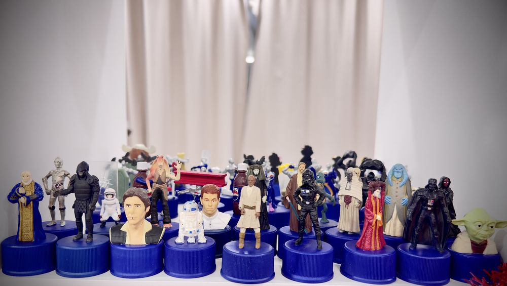 Игруки на крышки от Pepsi