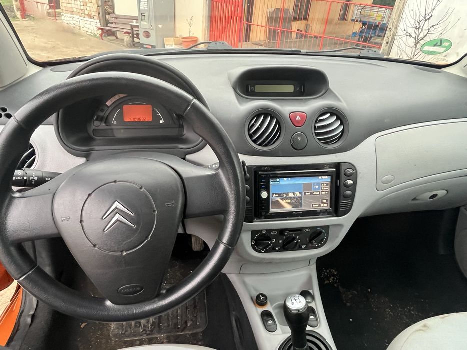 Citroen c3  1.6 бензин