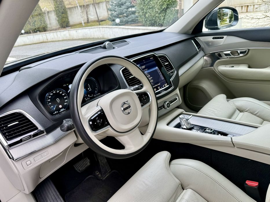 Volvo XC90 T8 7 Locuri Inscription Full Option! Garantie 12 Luni!