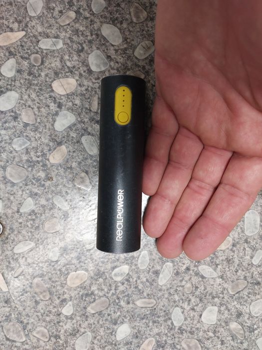 Външна батерия компактна