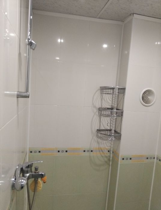 Продава етаж от къща в гр.Дупница