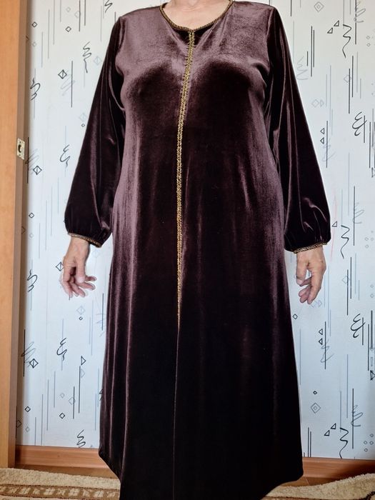 велюровое платье