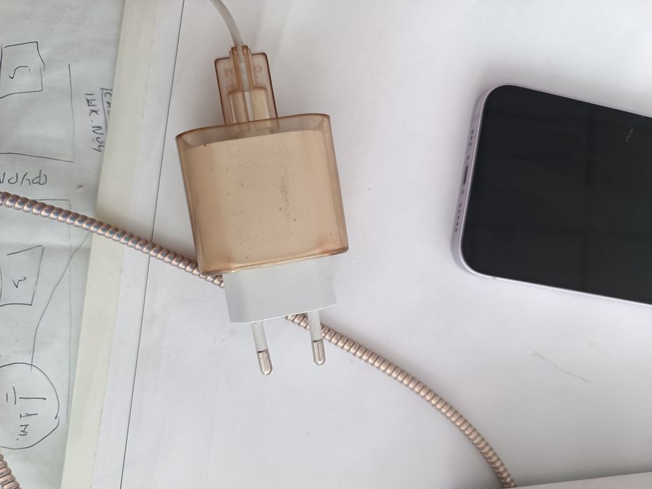 Продам iPhone 14