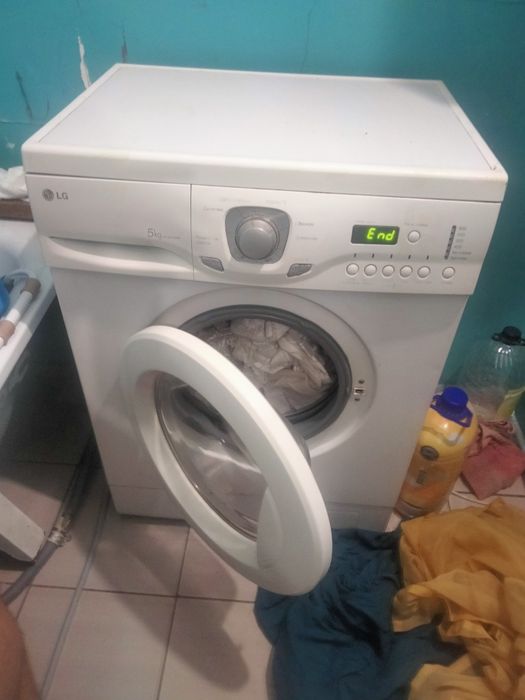 Продам стиральную машинку