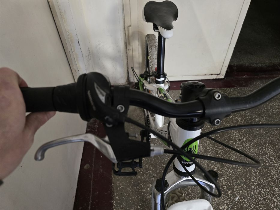 Vând Bicicleta copii