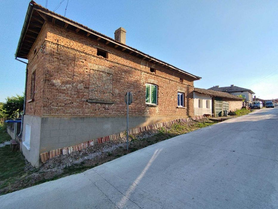 Продава се Къща в с. Беломорци, Област Търговище - 180 кв.м за 680 €/кв.м - Снимка #3