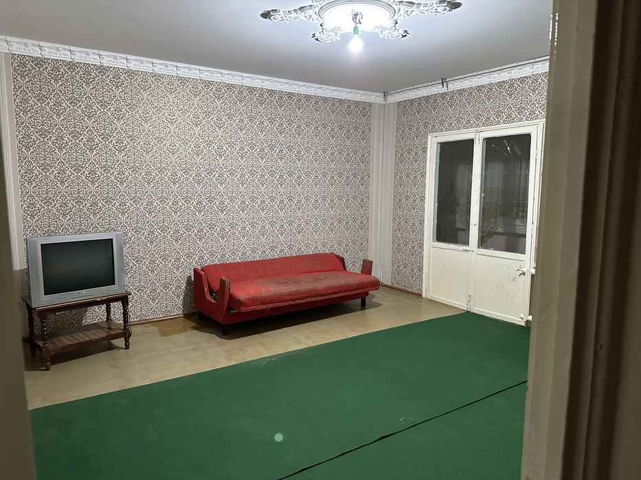 М.улугбек тумани улугбек шахарчасида 2 хонали 60кв уй сотилади 2/1/9