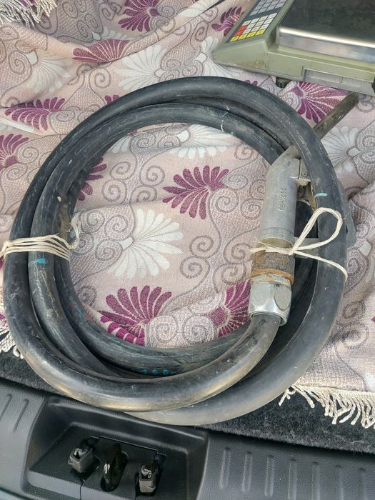 Продам заправочный шланг