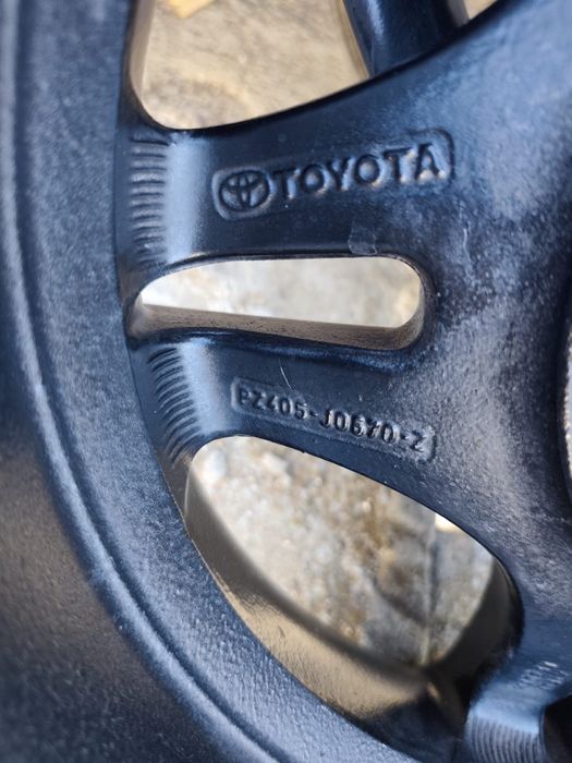 Оригинални джанти Toyota Land Cruiser / Nissan 16 "