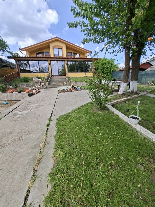 Casa + teren 3000m2 iesire privata cu ponton lac snagov