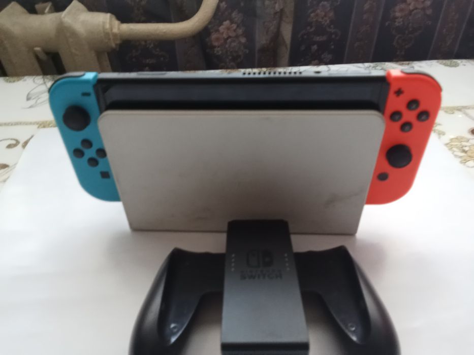 Приставка.ИгроваяNintendo switch .