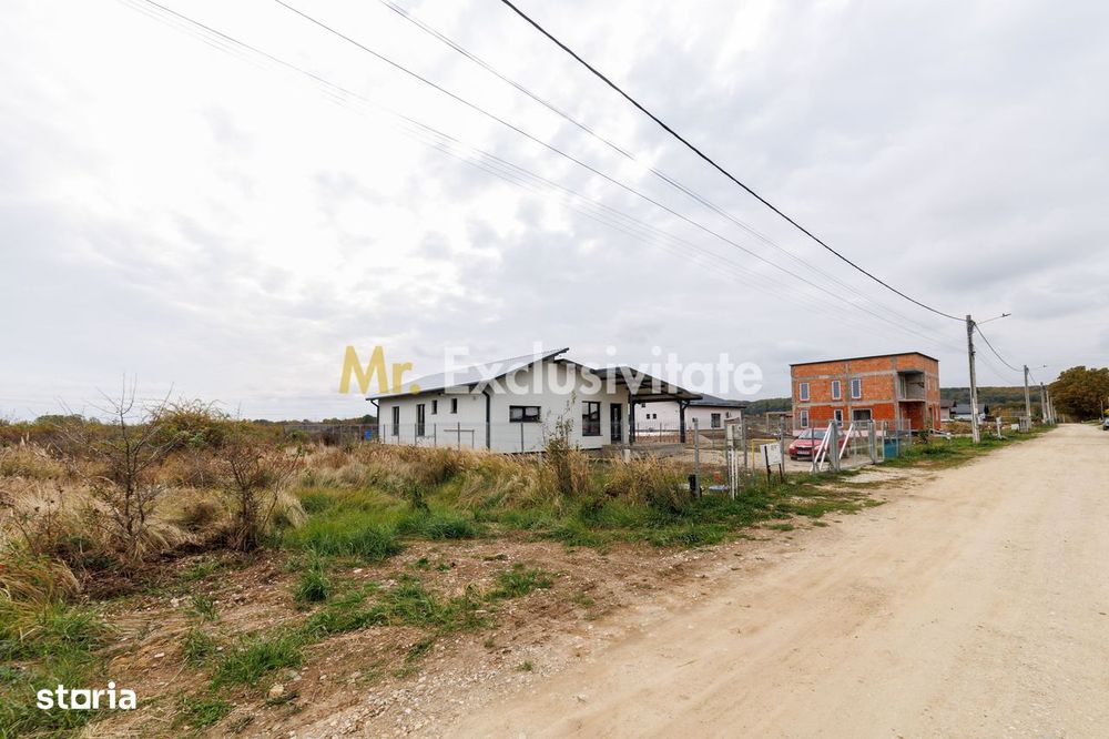 Teren intravilan 440 mp, toate utilitățile, foarte aproape de Trivale