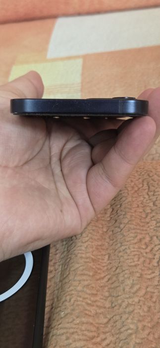 Продам Айфон 12 на 128 гб