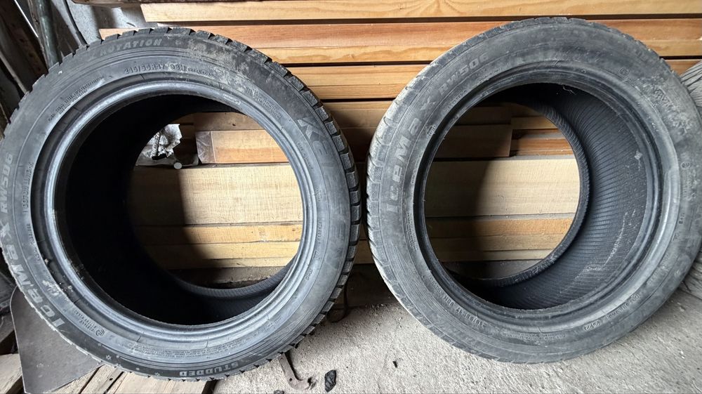 Продам резину зима шип 215/55R17