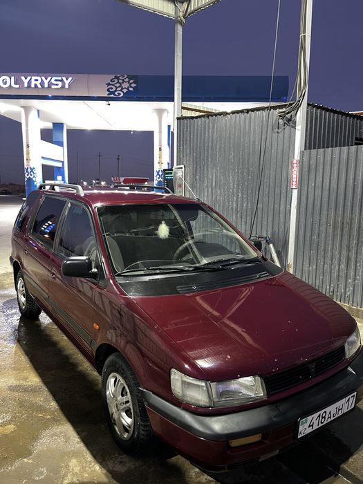 Mitsubishi Space Wagon