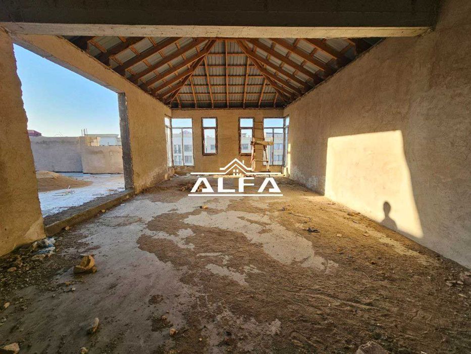 265m² +40m² pentxausli, Duplex kvartira sotiladi.