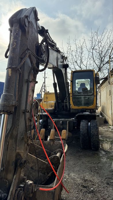 Volvo Ew 130 Sotiladi