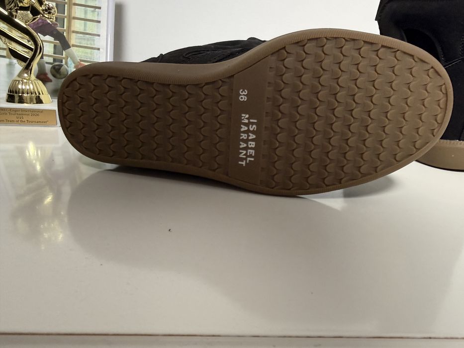 Ghete Isabel Marant negre, NOI, cu scai și talpă gumă – stil chic, model modern, perfecte pentru ținute trendy!