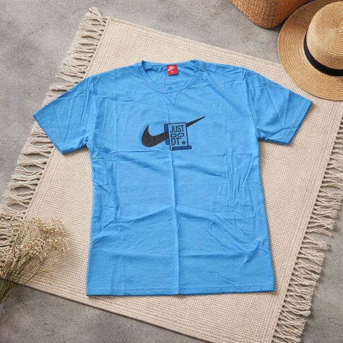 Tricouri bărbătești