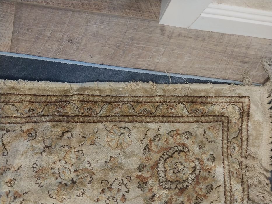 Шелковый ковер цена 15000