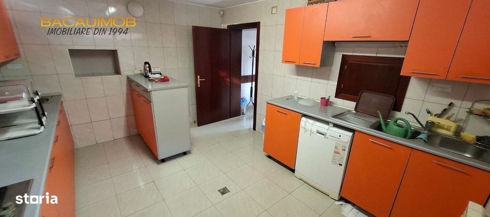 Afacere la cheie / Pensiune Turistica / Vila D+P+E+M - 400 mp Utili
