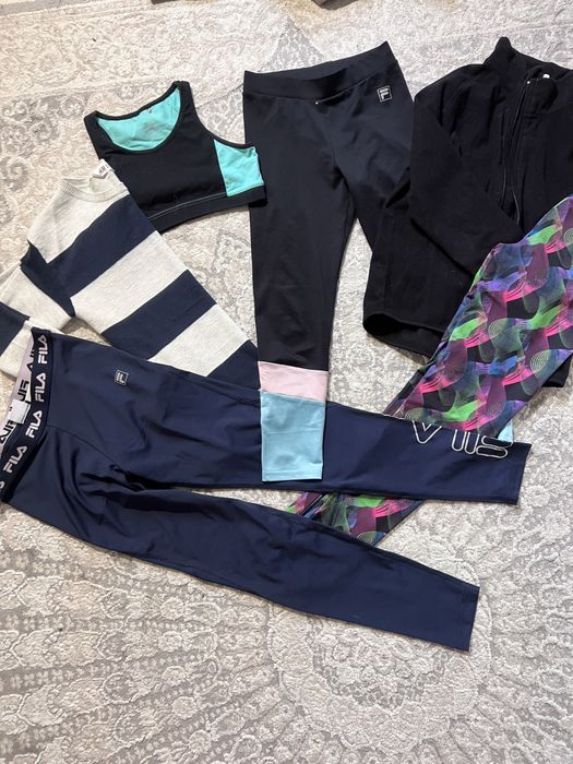 Пакет одежды на девочку лет 7-9