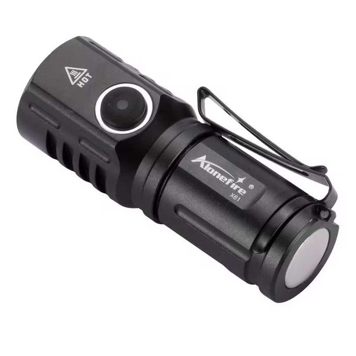 Компактен и силен фенер 6000К USB Type C