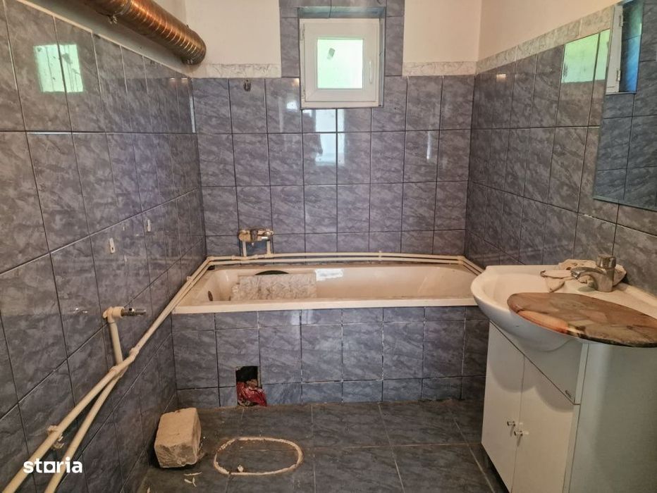 Casa caramida 4 camere + anexe - Calinesti  - Vranesti, Arges