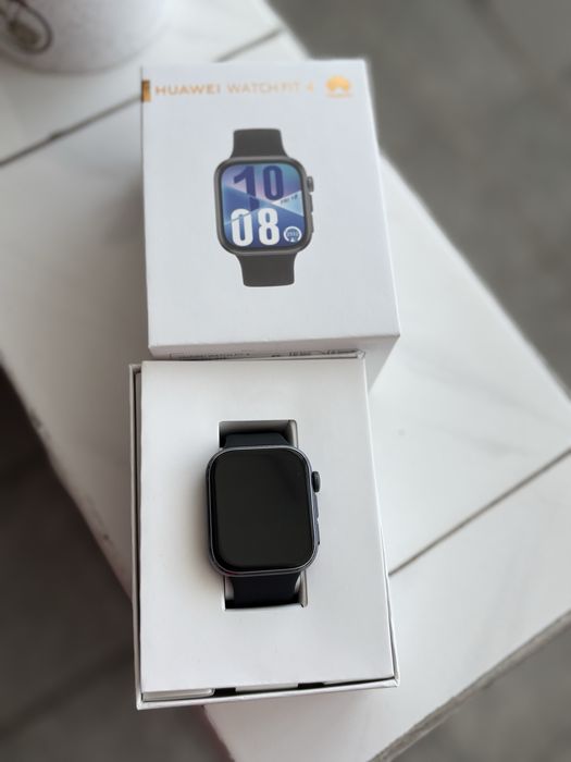 Huawei Watch Fit 4