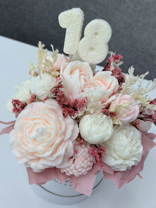 Ръчно изработени луксозни восъчни свещи – букет от цветя