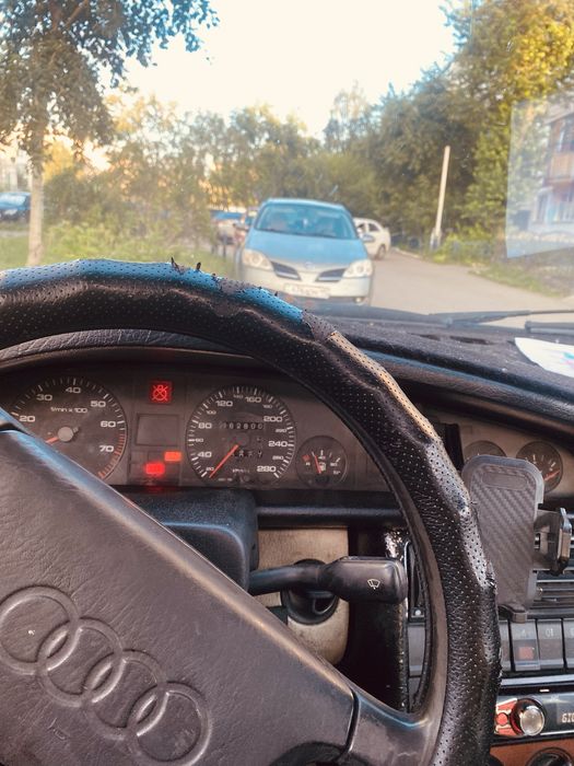 Ауди 100 на ходу