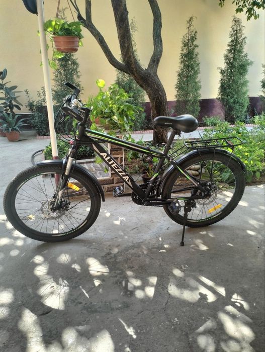 Велосипед в хорошем состояние .