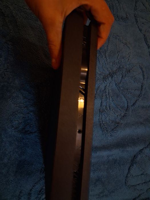 Продаю PS4 срочно