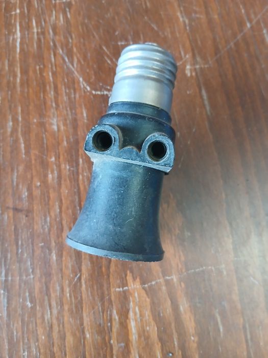 Кабел мостове и фасунка