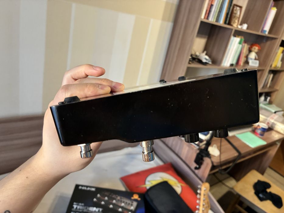 Nux Trident гитарный процессор (для электрогитары и баса)