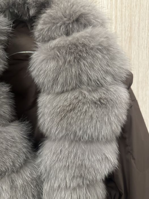 Geaca din pene de gasca si blana naturala de vulpe