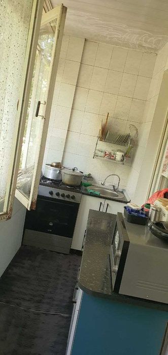 Продаётся 1в2/4/4 ТТЗ-1 Среднее состояние Балкон 1.5*6 Ор-р 210 школа