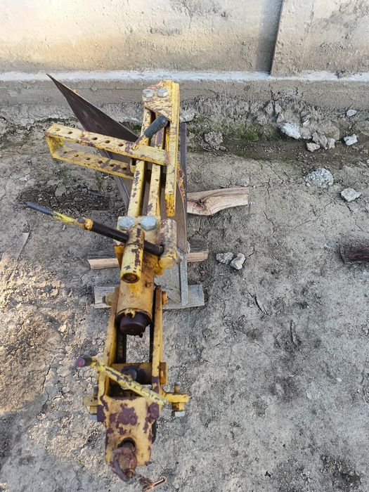 Tractor Goldoni 4x4 articulat