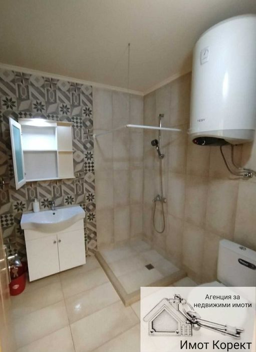 Дава се под наем Тристаен апартамент в Асеновград - 100 кв.м за 420 € - Снимка #8