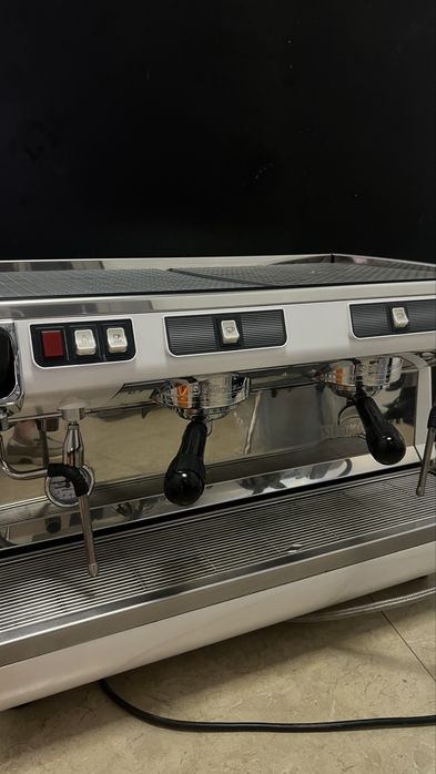 Продам кофемашину