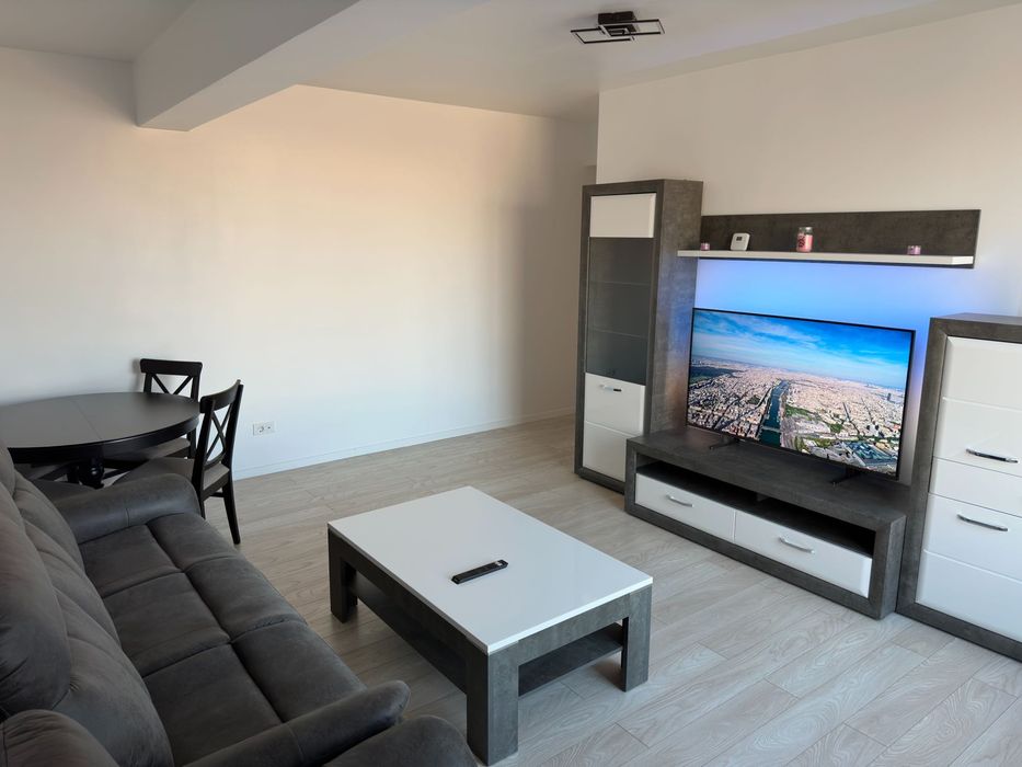 Proprietar, vand apartament cu 3 camere langa metrou Laminorului